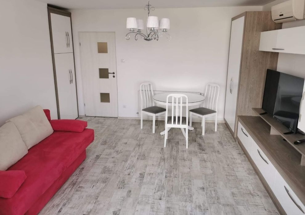 Inchiriez ap cu 2 camere in zona Nufarul