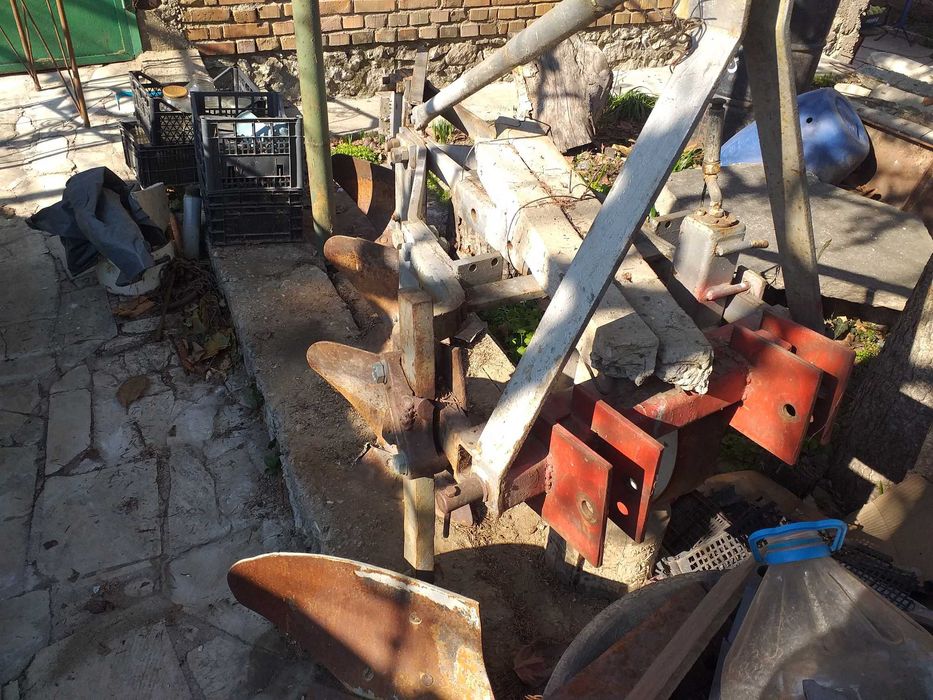 плуг за малък трактор