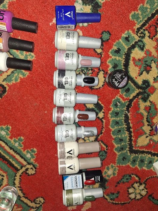 Manekur narsalari sotiladi