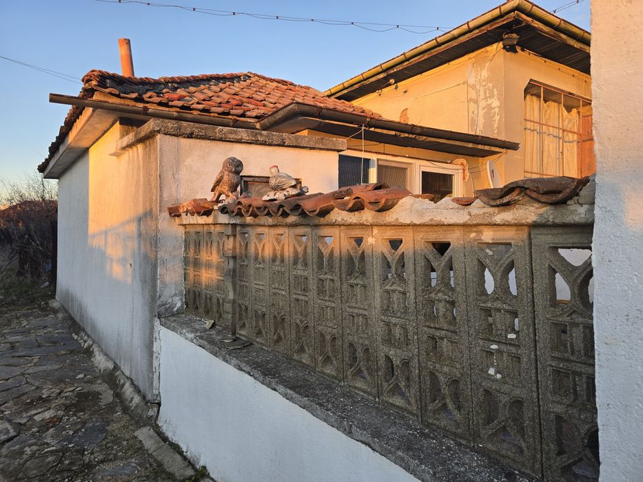 Продава се Къща в с. Борец, Област Пловдив - 212 кв.м за 236 €/кв.м - Снимка #1