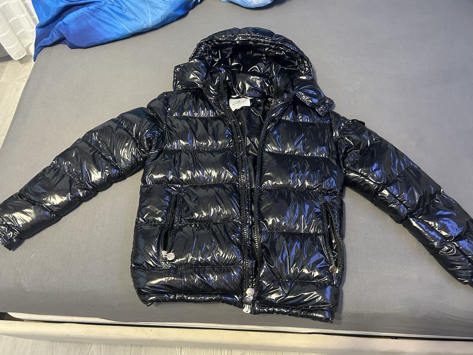 Moncler лъскаво яке