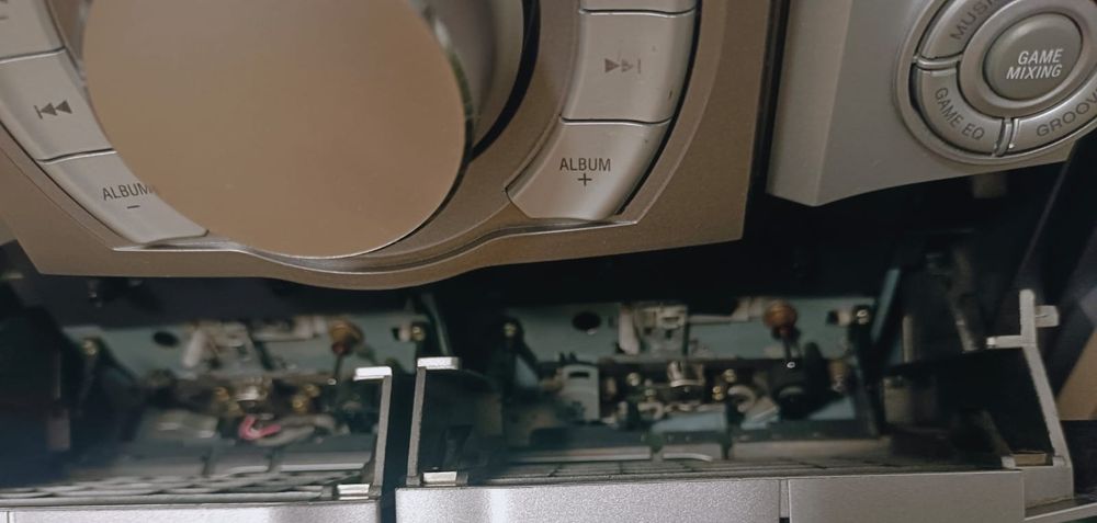 Музыкальный центр Sony