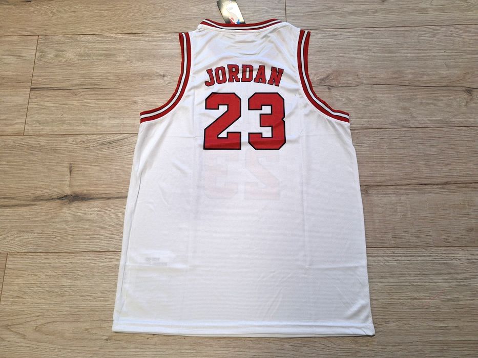 Баскетболен потник на Майкъл Джордан #23#Чикаго Булс#Mitchell & Ness !