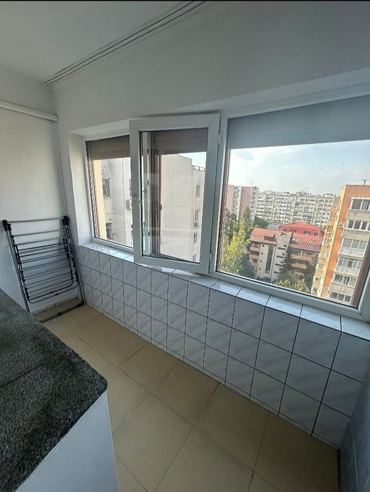 PROPRIETAR vand ap 3 CAM  la 250 m  PARC IOR