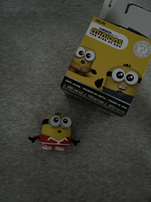 продам колекционные игрушки и фигурки