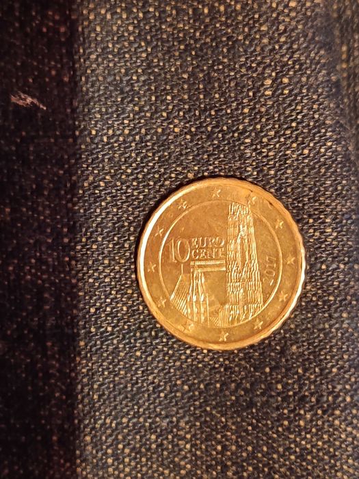Moneda 10 euro centi 2017 Notre Dame rara de colecție