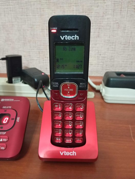 Продам радиотелефон VTECH две трубки на один телефонный номер.