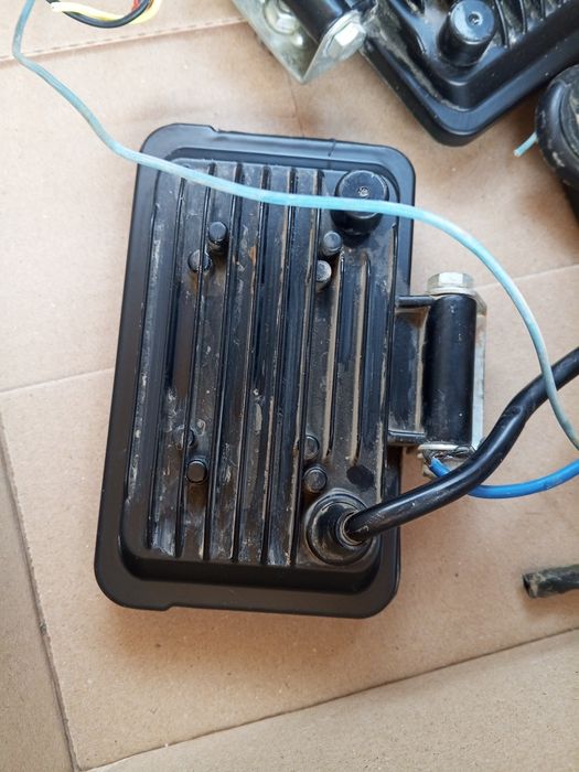 Led faralar sotiladi