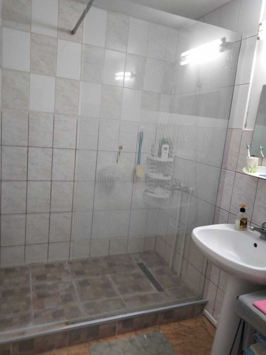 Schimb casa sat Zoresti, comuna Vernesti, cu apartament Buzau