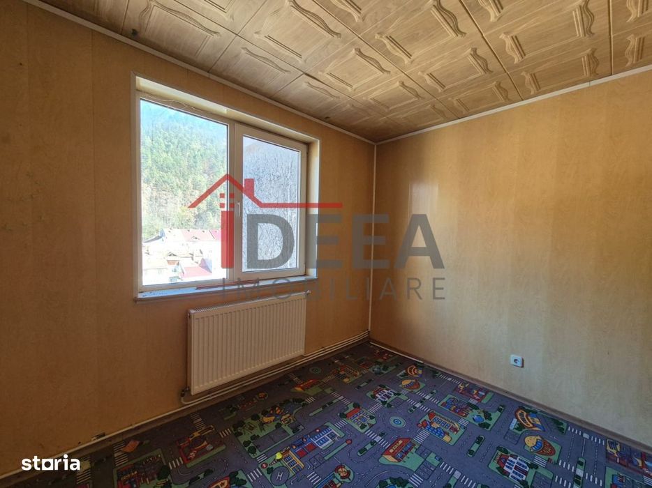 Apartament cu 4 camere și 2 băi, 78,5 mp, logie și boxă, Bld. Traian