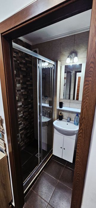 Proprietar. Inchiriez apartament cu 2 camere zona hotel Zodiac