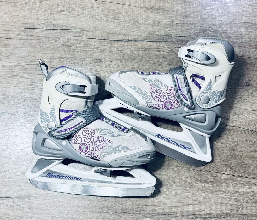 Продам коньки для девочки