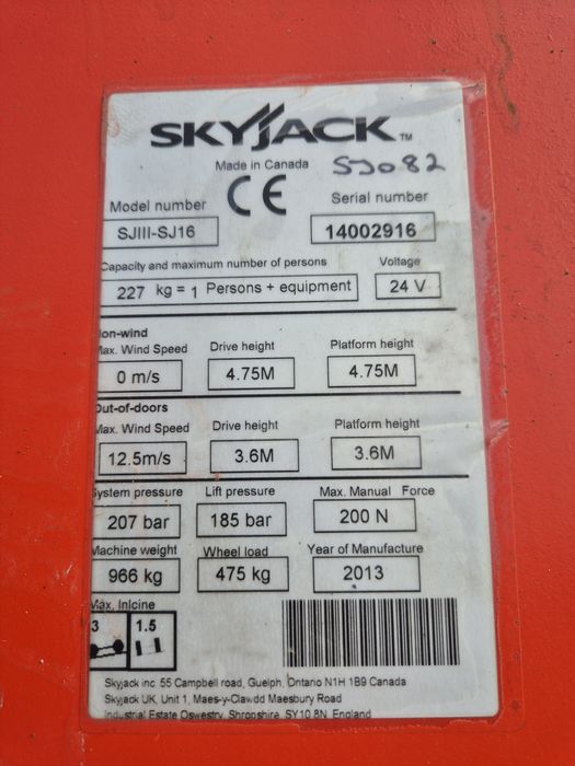 Nacela electrica verticala SKYJACK