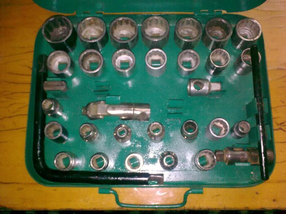 Продам набор ключей-головок