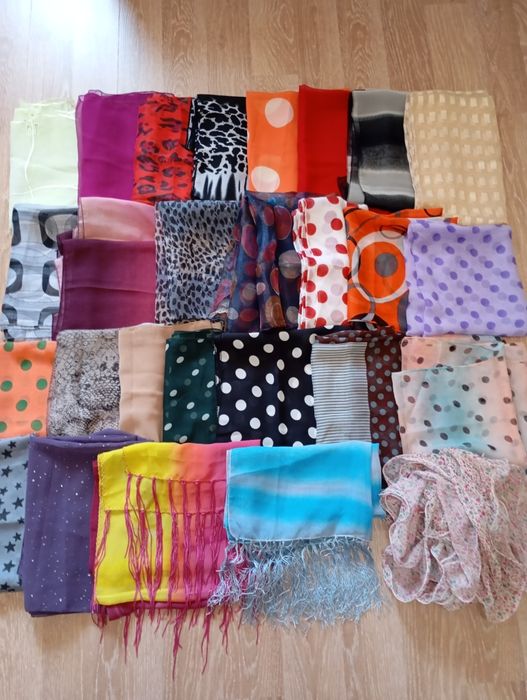 Продам новые палантины. Цена 1000 тг.