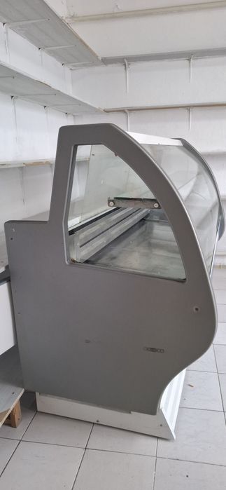 Витрины холодильник