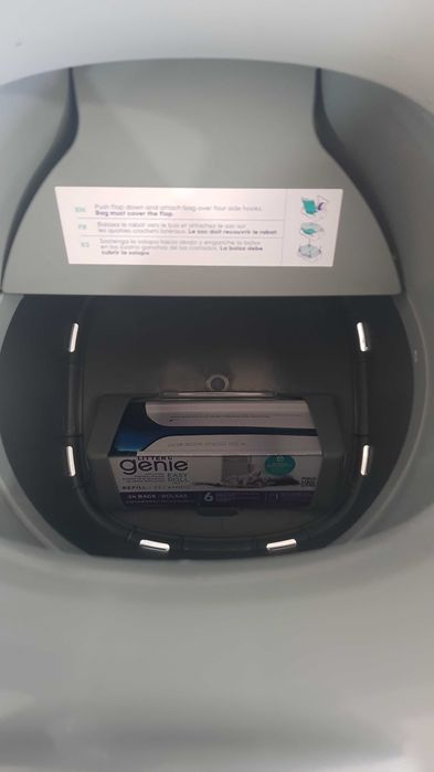 Coș de gunoi pentru nisipul pisicilor