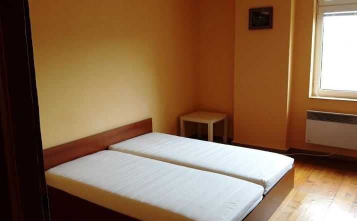 Продава се Двустаен апартамент в София, Център - 70 кв.м за 2286 €/кв.м - Снимка #2