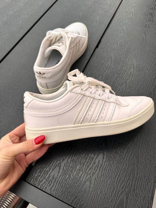 Маратонки Adidas