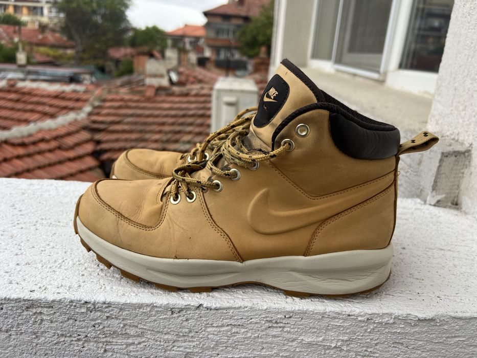 Nike Manoa 43 Mid