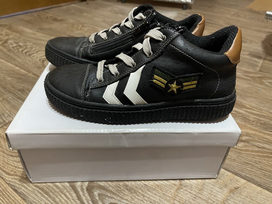 Кеды ( полуботинки) на мальчика