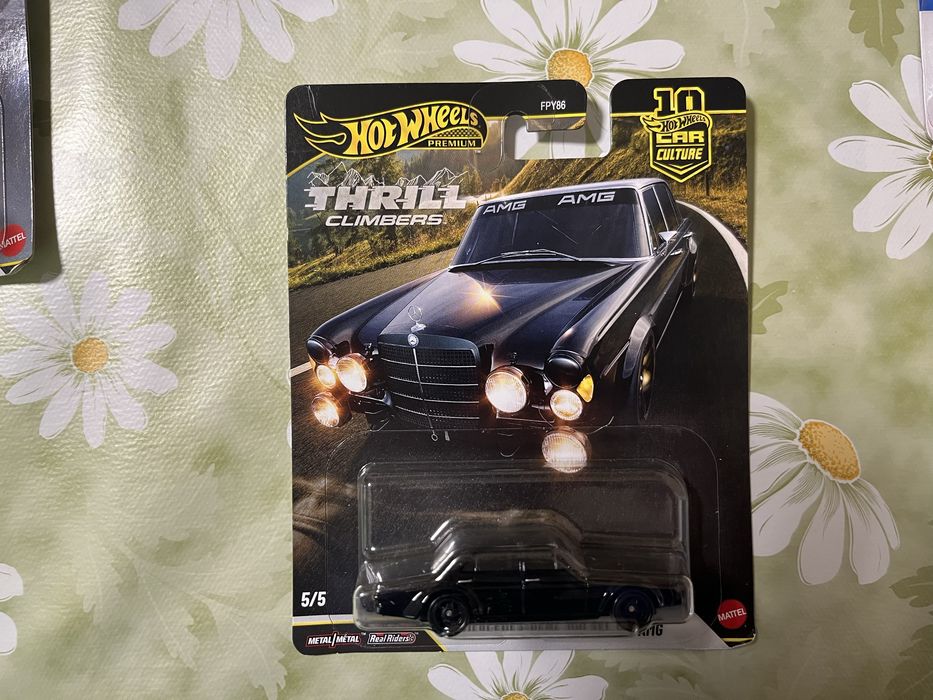 Hot Wheels Premium Mercedes benz