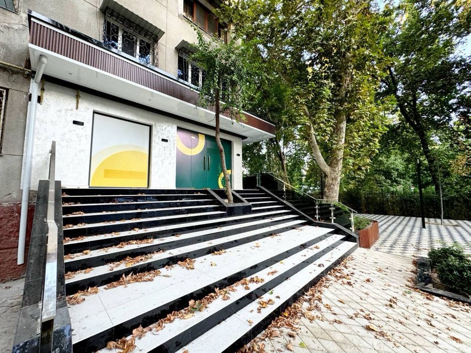 Продается нежилое помещение вдоль дороги 195м2 - Ц-1 | Бон кафе