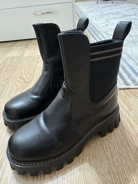 Продам осенние сапожки