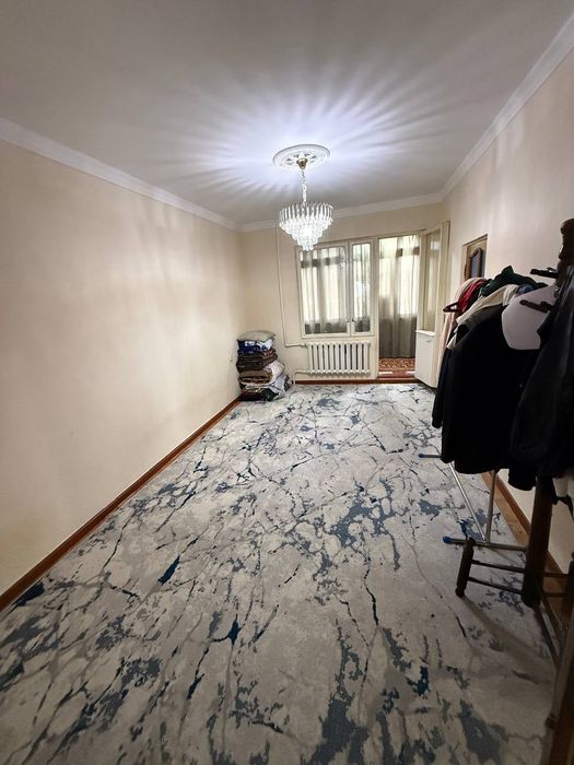 Юнусобод 11 да студентларга еки ишлайдиганларга квартира бор. Метро .