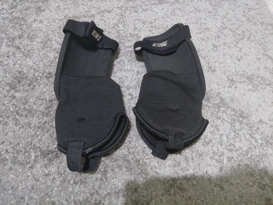 Apărători de fotbal puma king