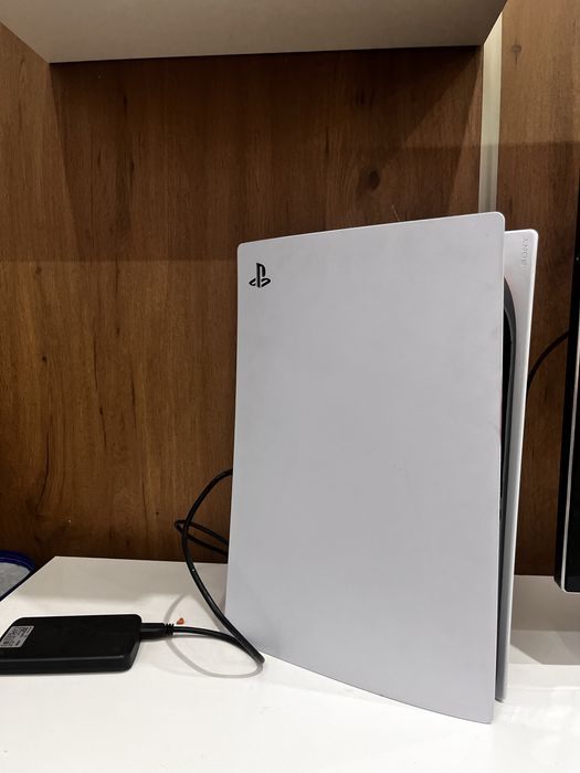 Продоется ps5 fat в новом стостоянии