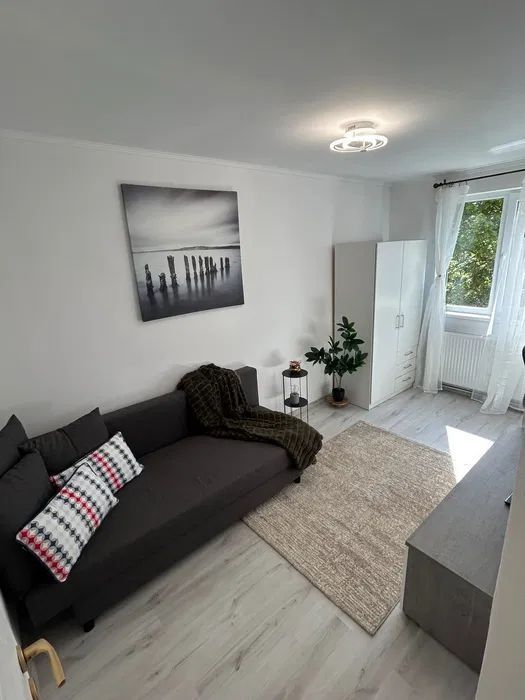 Apartament 3 camere decomandat