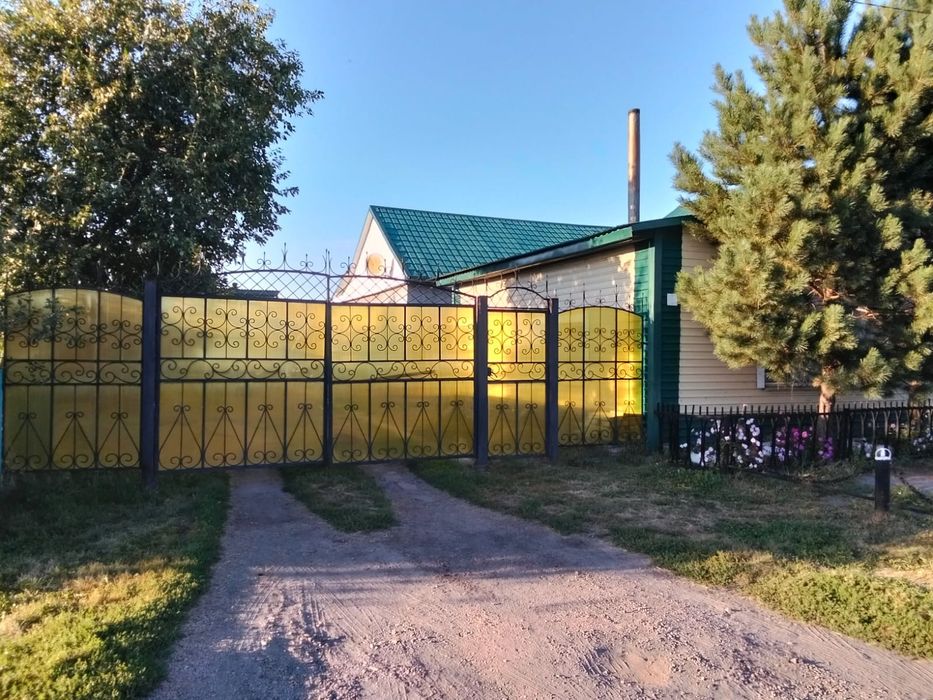 Продам дом с магазином