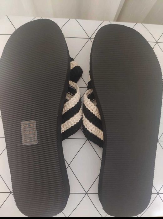 Papuci slapi Sinsay 38