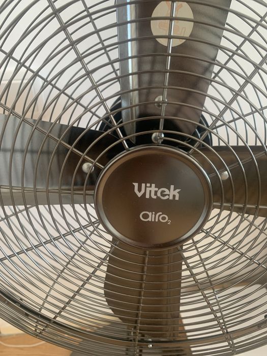 Продам вентилятор Vitek