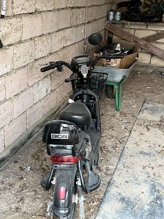 скутер черный 50 к