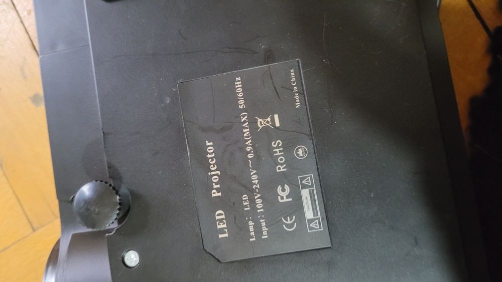 Мини проектор Unic HD WiFi