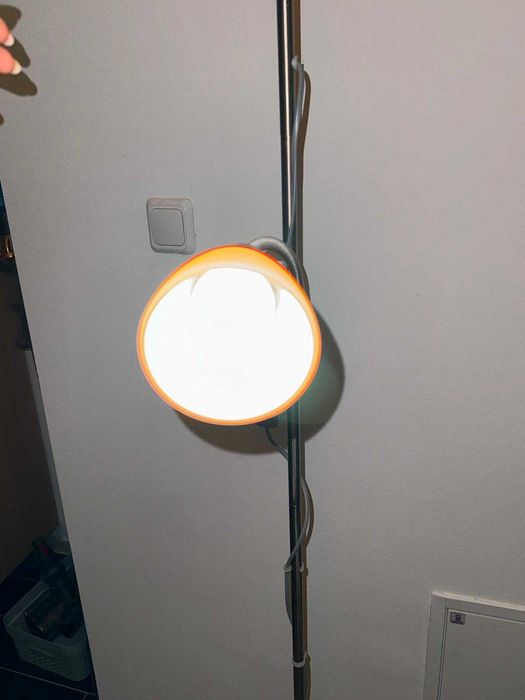 Vand lampa verticală