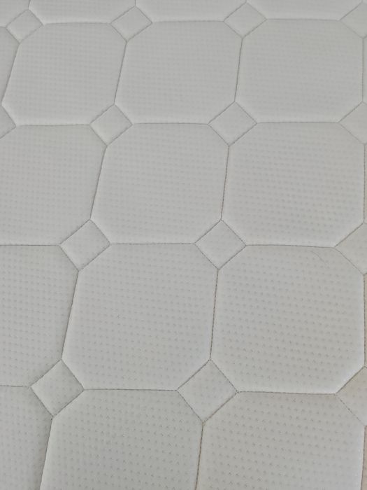 Отдадим за вашу цену Матрас: 120/200. Б/у, чистый.