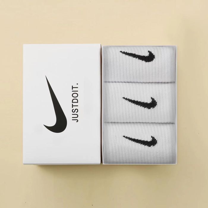 Носки Nike средней длины