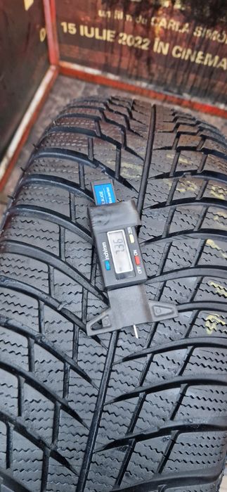 2 Anvelope ca noi  Bridgestone 215 60 R16 M+S