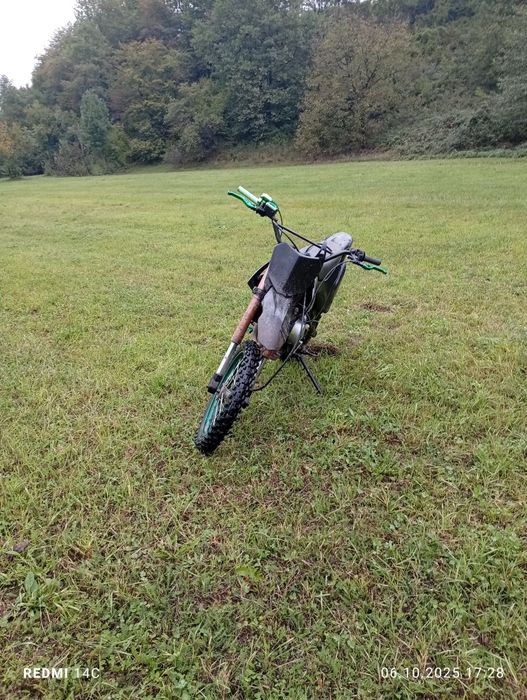 Vând cross 125cc KXD