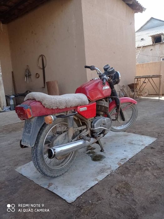 Jawa matatsikl  sotiladi