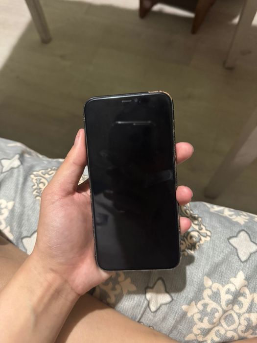 Продам айфон 11 про 64 гб Срочна