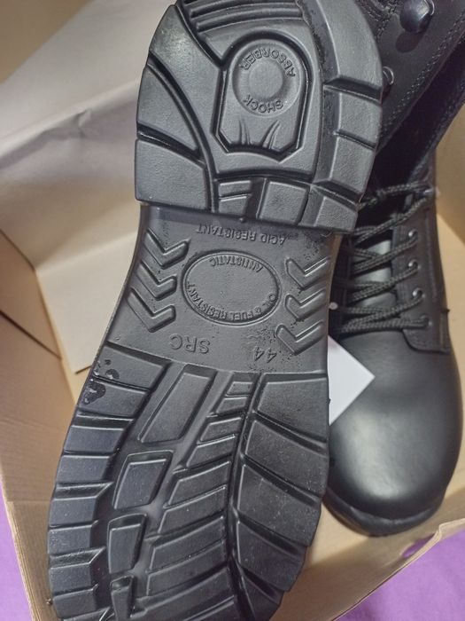 Кубинки нови черни 44 номер