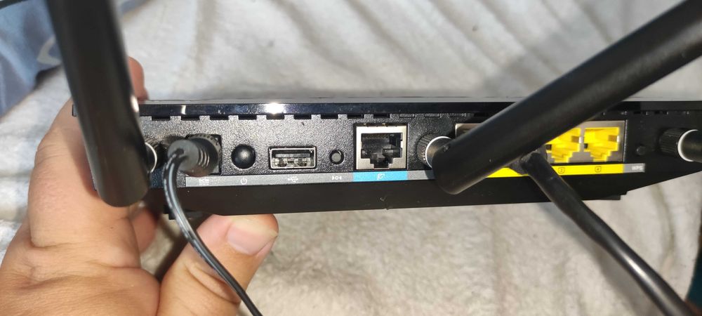 Router Asus RT-N18U 600Mbps High Power 3 Antene, 4xGigabit, USB3.0,