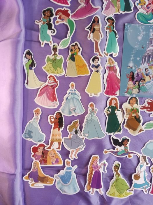 Стикери Дисни принцеси, 50 броя