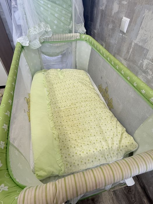 Продам детскую кроватку