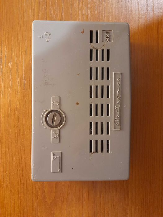 Radio portabil S631T, Electronica