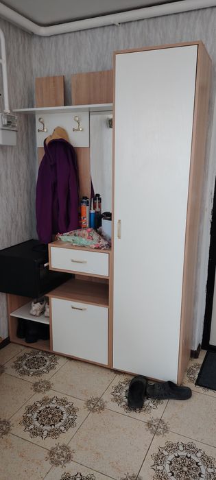 Продам прихожку новый